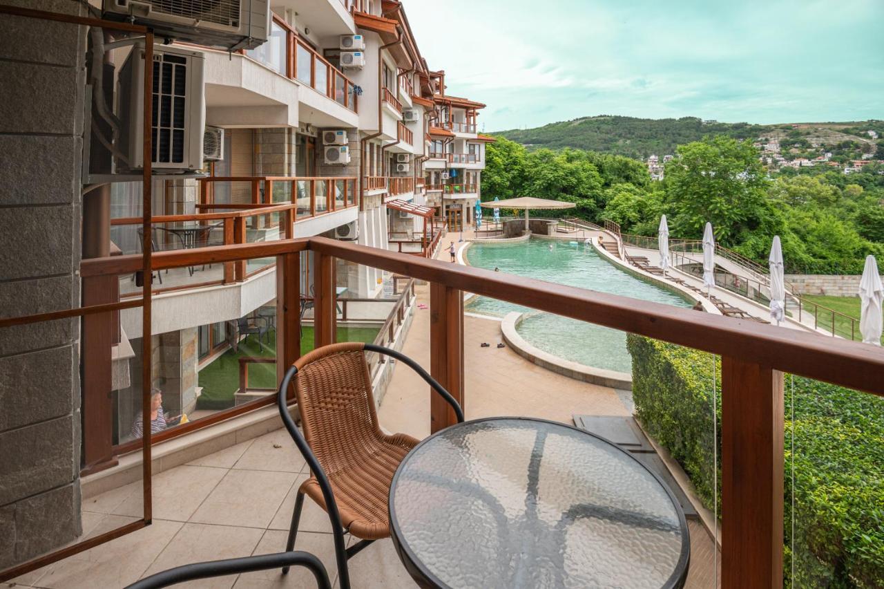 Апартамент За Гости Влади В Комплекс Garden Palace Balchik Exterior photo